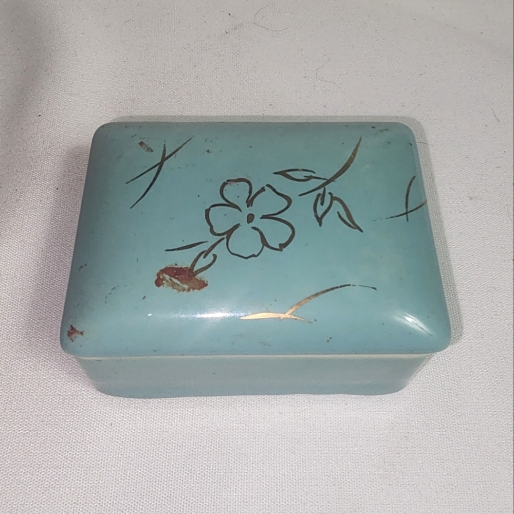 Vintage Floral Design Decorative Box - Picture 2 of 5